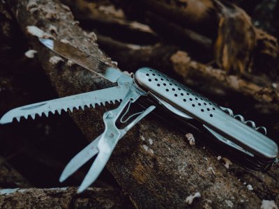 Welke multi-tool neem je mee als het echt telt?